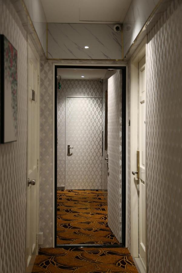 The Queendor Boutique Hotel Хошимин Экстерьер фото