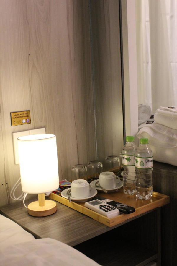 The Queendor Boutique Hotel Хошимин Экстерьер фото